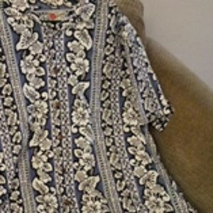 Hilo hattie the hawaiian original button up shirt